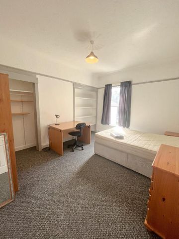 4 bedroom house to rent - Photo 3