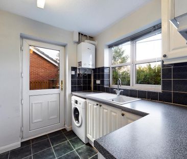 3 bedroom detached house to rent - Photo 6