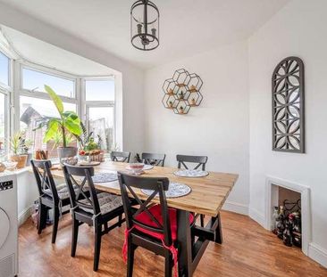 Valence Wood Road, Dagenham, RM8 - Photo 2