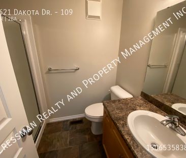 2 bed 2 bath Condo located in east Regina, SK. - Photo 5