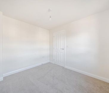 Ilex Drive, Fiddington Fields, Tewkesbury, Gloucestershire - Photo 1