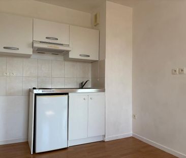 Location Appartement 2 pièce(s) de 44.95 m2 - Photo 4