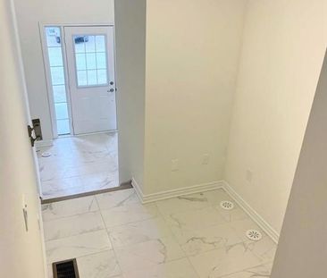 For Lease - 305 Garner Road Unit# 45, Hamilton, Ontario - Photo 5