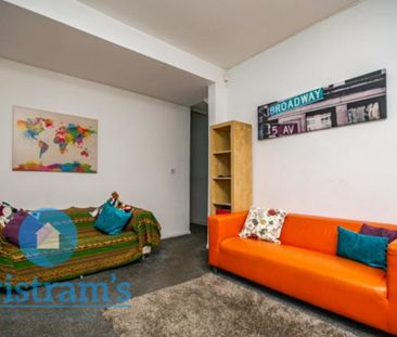 1 bed Shared House for Rent - Photo 2