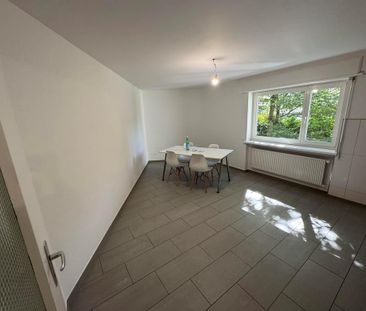 Frische Teil-renovierte 1. Zimmerwohnung in Herzen von Eglisau - Photo 2