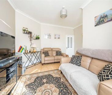 4 bedroom terraced house to rent - Photo 1