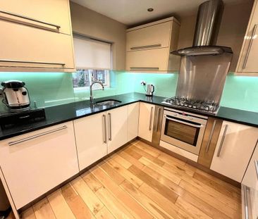 3 bedroom terraced house to rent - Photo 2