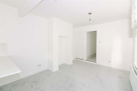 Harrow Road, Worthing - Photo 2