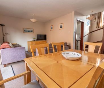 3 bedroom terraced house to rent - Photo 1