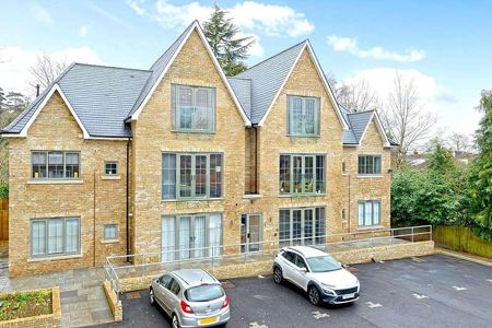 Filmer Grove, Godalming, Surrey, GU7 - Photo 2