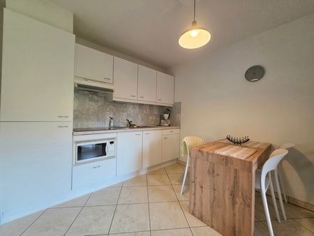 Studio - à louer - Photo 2