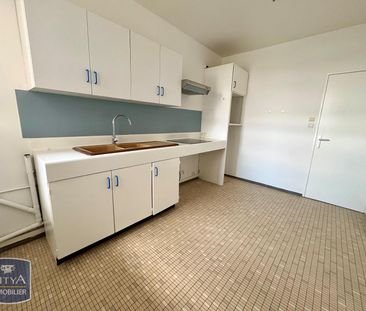 Location Appartement 3 pièces 75m² LE MANS 72000 - Photo 4