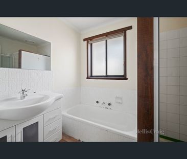 28 Midlands Drive, Ballarat North, Vic 3350 - Photo 3