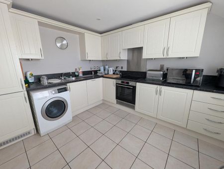 2 bedroom apartment to rent - Photo 5