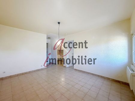 Saint-Andiol : appartement T2 de 39 m² au 1er étage., - Photo 5