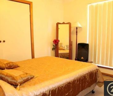 Cozy and Well-Maintained Unit - Photo 2