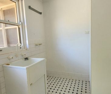 6 Hamelin Crescent, Narrabundah ACT 2604 - House For Rent | Domain - Photo 1