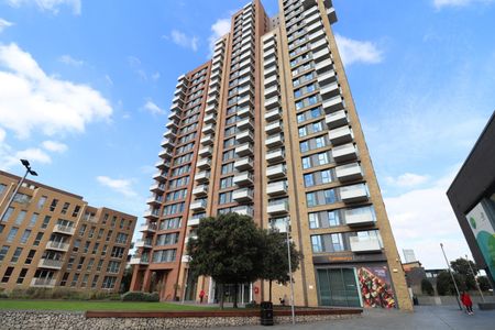 4 Bed Flat, Marner Point, E3 - Photo 3