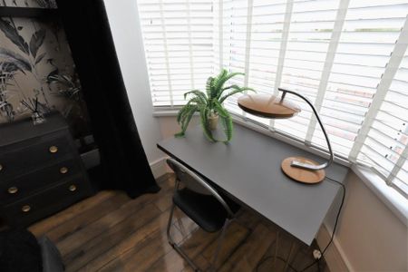 4 bedroom terraced house to rent - Photo 5