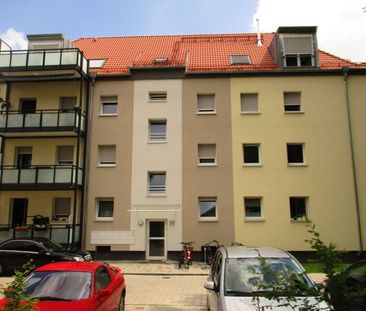 Toll ausgebaute 3-Zimmer-Dachgeschoss-Wohnung mit Balkon - Foto 2