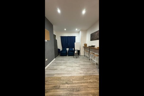 4 Bed Terraced House, Berkeley Avenue, M14 - Photo 1