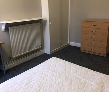 3 bedroom house share to rent - Photo 2