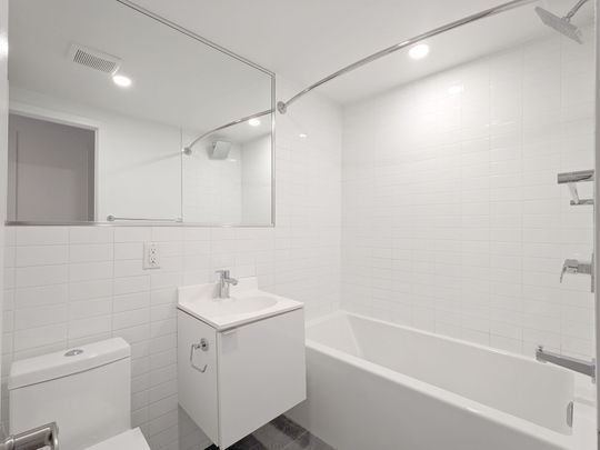 For Lease - 68 Fifteenth Street Unit# 8, Toronto, Ontario - Photo 1