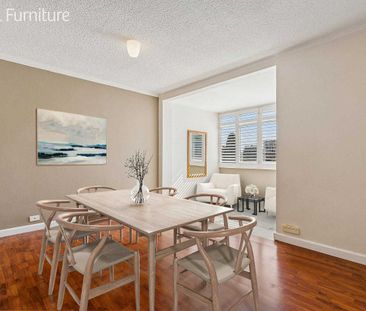Ultra Convenient North Facing Sunlit Apartment - Photo 3
