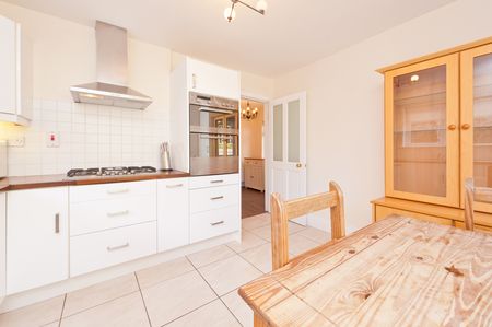 Racefield Cottage, Lower Mounttown Road, Dun Laoghaire, Co. Dublin, A96 A8D9 - Photo 3