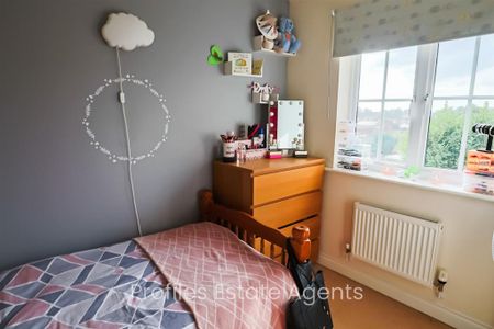 4 bedroom detached house to rent - Photo 5