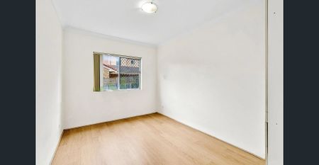Conveniently Located 2 Bedroom Apartment - Photo 4