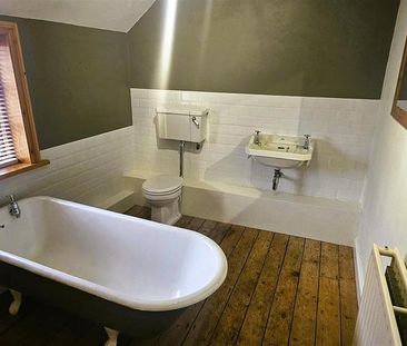 3 bedroom cottage to rent - Photo 2