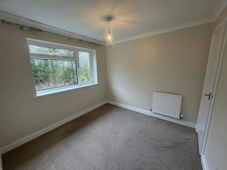 Detached house to rent on - Photo 2