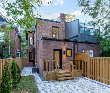 For Lease - 8 First Avenue Unit# Lower, Toronto, Ontario - Photo 2