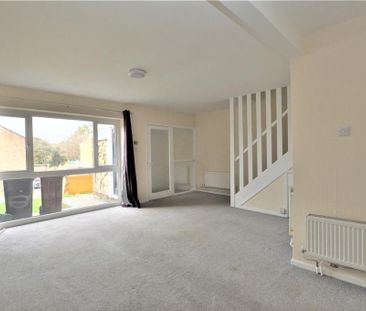 4 bedroom semi-detached house to rent - Photo 6