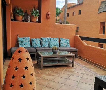 Alquiler de piso en Calle del Murmullo, 9 - Photo 1