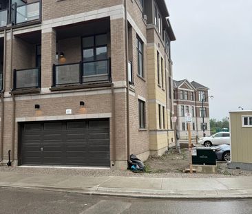 For Lease - 2 Kahshe Lane, Richmond Hill, Ontario - Photo 4