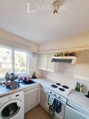 2 bedroom flat to rent - Photo 4