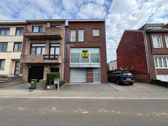Moderne, zeer ruime woning met 4 slpks, garage en prachtige tuin op een topligging in Kessel-Lo - Foto 1