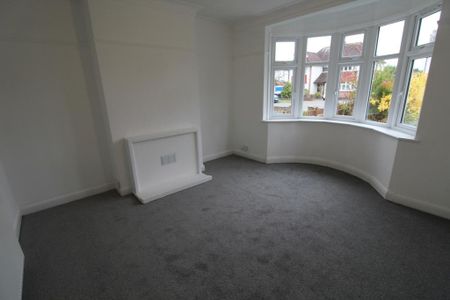 3 bedroom semi-detached house to rent - Photo 3