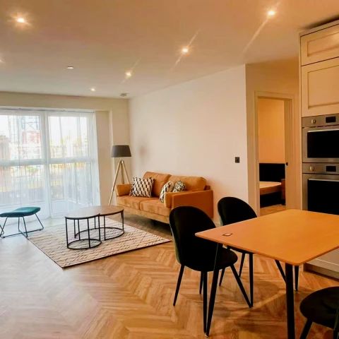 2 Bedroom 2 Bathroom Flat35 - Photo 1