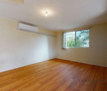 Conveniently Located Two Bedroom Unit - Photo 2