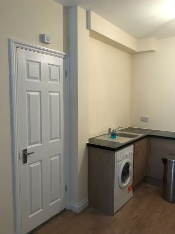 Studio Flat, Wanstead Park Road, IG1 - Photo 3