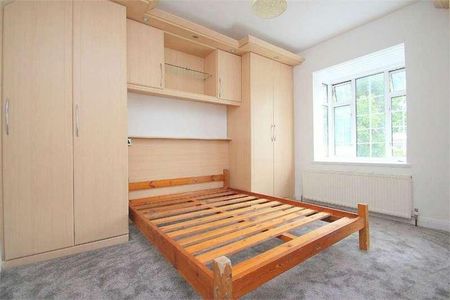 Ditton Road, Datchet, SL3 - Photo 3