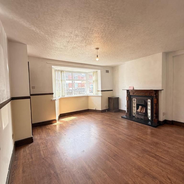 3 bedroom semi-detached house to rent - Photo 1