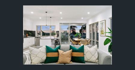 Spectacular Views, Space and Contemporary Style. - Photo 2