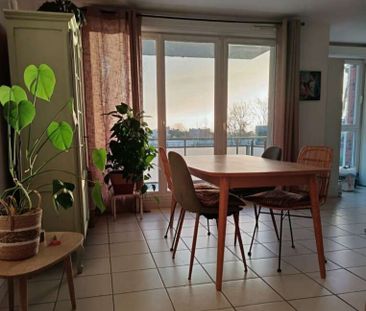 Location Appartement 4 pièces 75m² - Photo 3