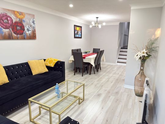 For Lease - 21 Greenwood Crescent, Brampton, Ontario - Photo 1