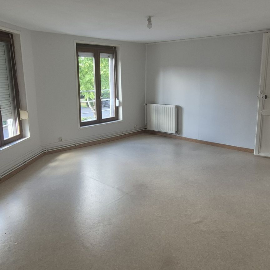 Location Appartement 3 pièces 76m² MAUBEUGE 59600 - Photo 1