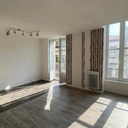 Location Appartement 1 pièce 31m² CLERMONT FERRAND 63000 - Photo 1